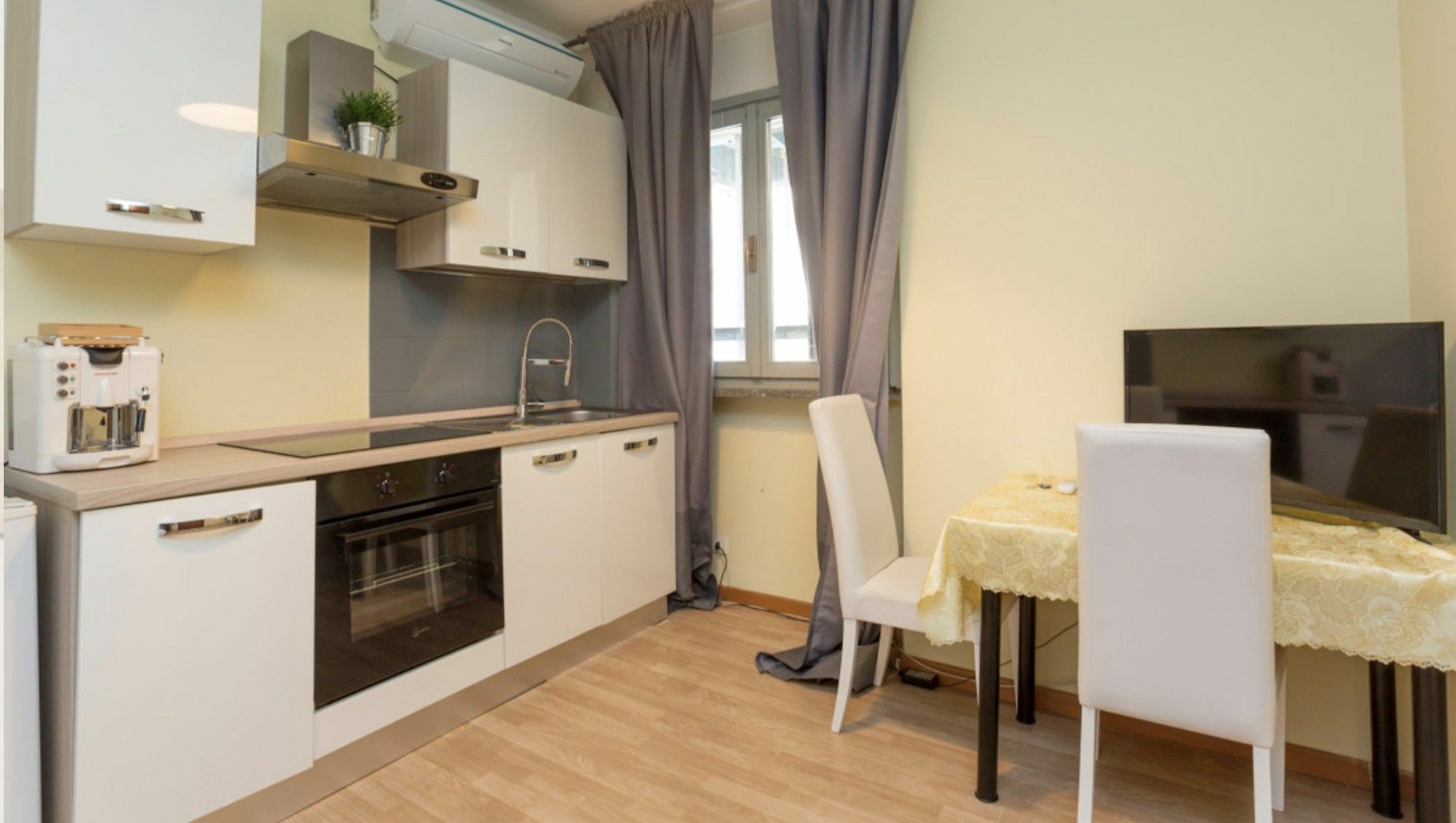 Short Rent Apartments Mediolan Zewnętrze zdjęcie
