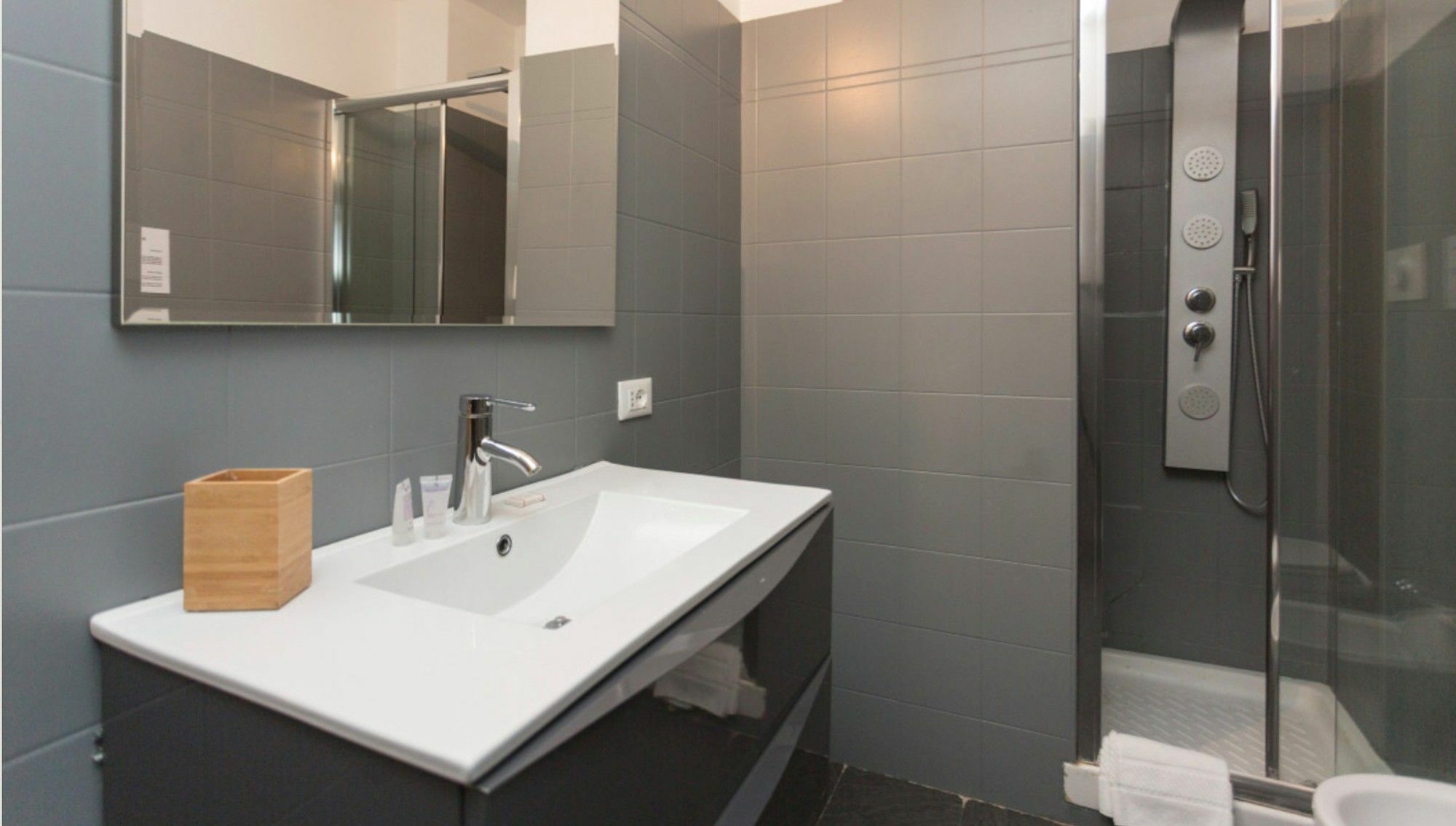 Short Rent Apartments Mediolan Zewnętrze zdjęcie
